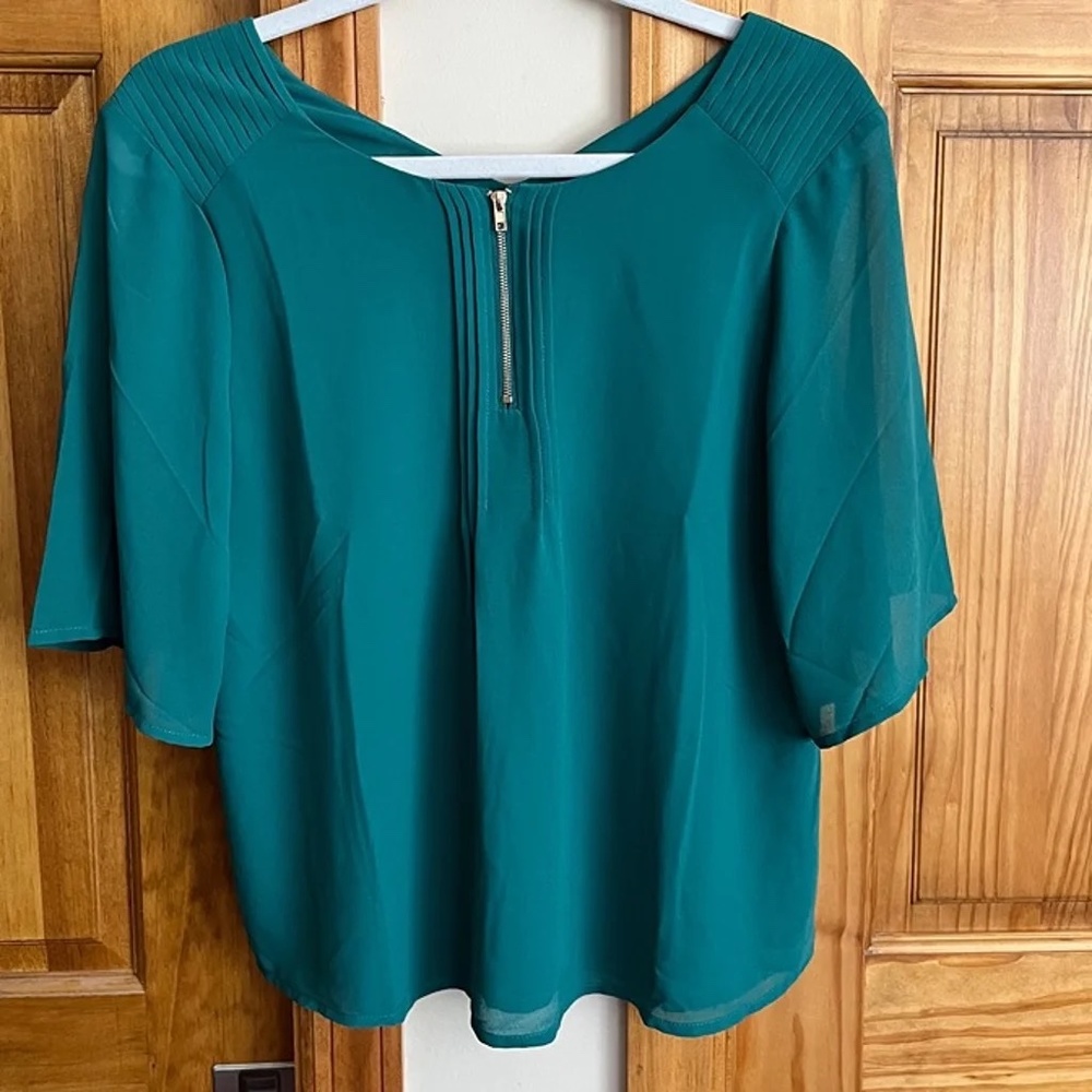 Naked Zebra Short Sleeved Blouse Green